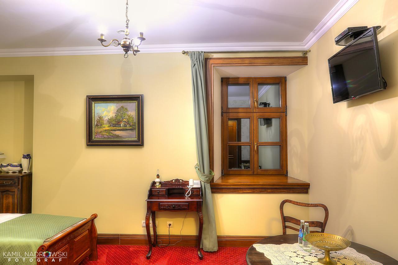Hotel Dwor Slupia à Zarzecze  Extérieur photo