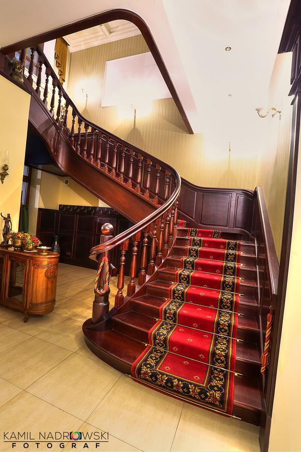 Hotel Dwor Slupia à Zarzecze  Extérieur photo